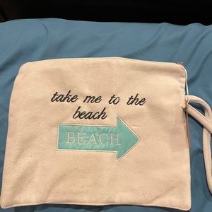 Bathsuit bag. Inside is waterproof lined.